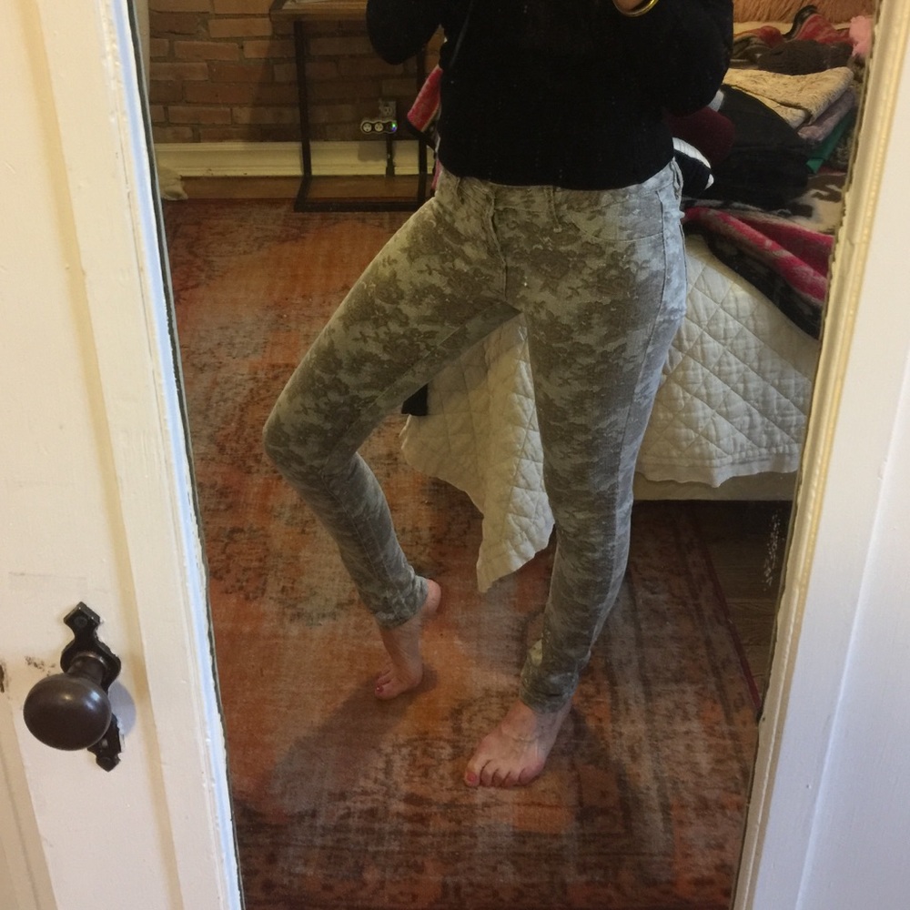 Skinny jeans