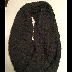 Chunky cable knit infinity scarf