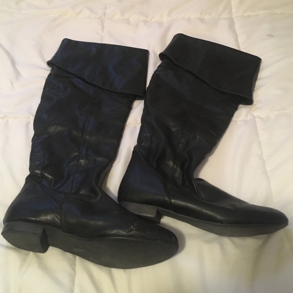Black boots