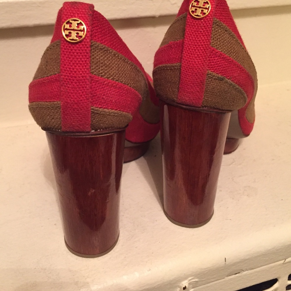 Tory Burch Wooden canvas pumps