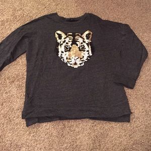 Sequin tiger sweatshirt.