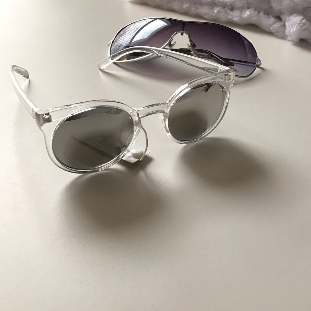 New| SILVER CAT EYE MIRRORED SUNGLASSES - Picture 3 of 4