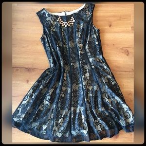 🎊Sale🎊NWOT Sleeveless Lace Dress Size 14 Womens