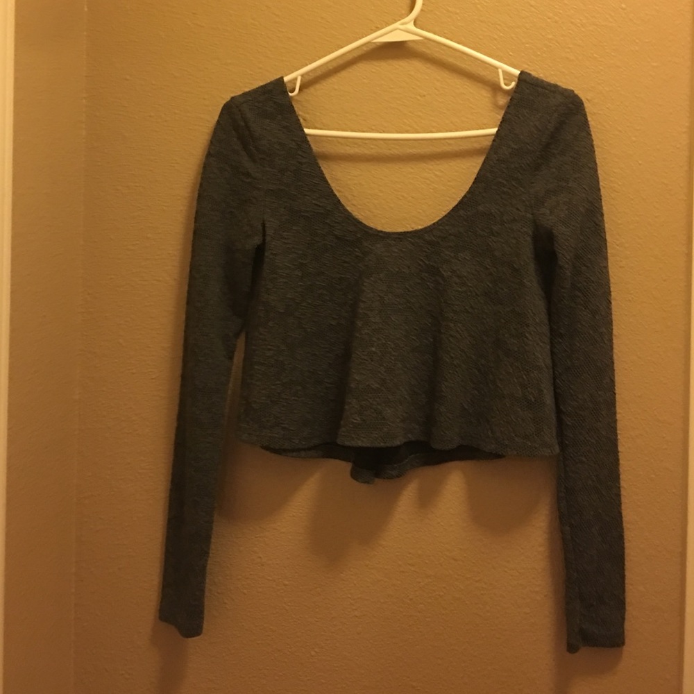 2 crop tops - Picture 3 of 3