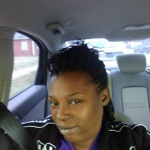 Meet your Posher, T-lady