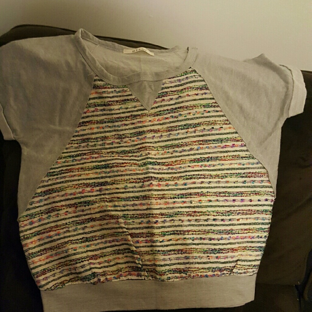 Short sleeve yoga top