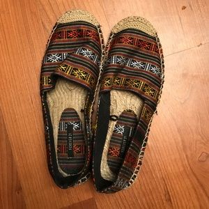 Size 7 forever 21 slip ons