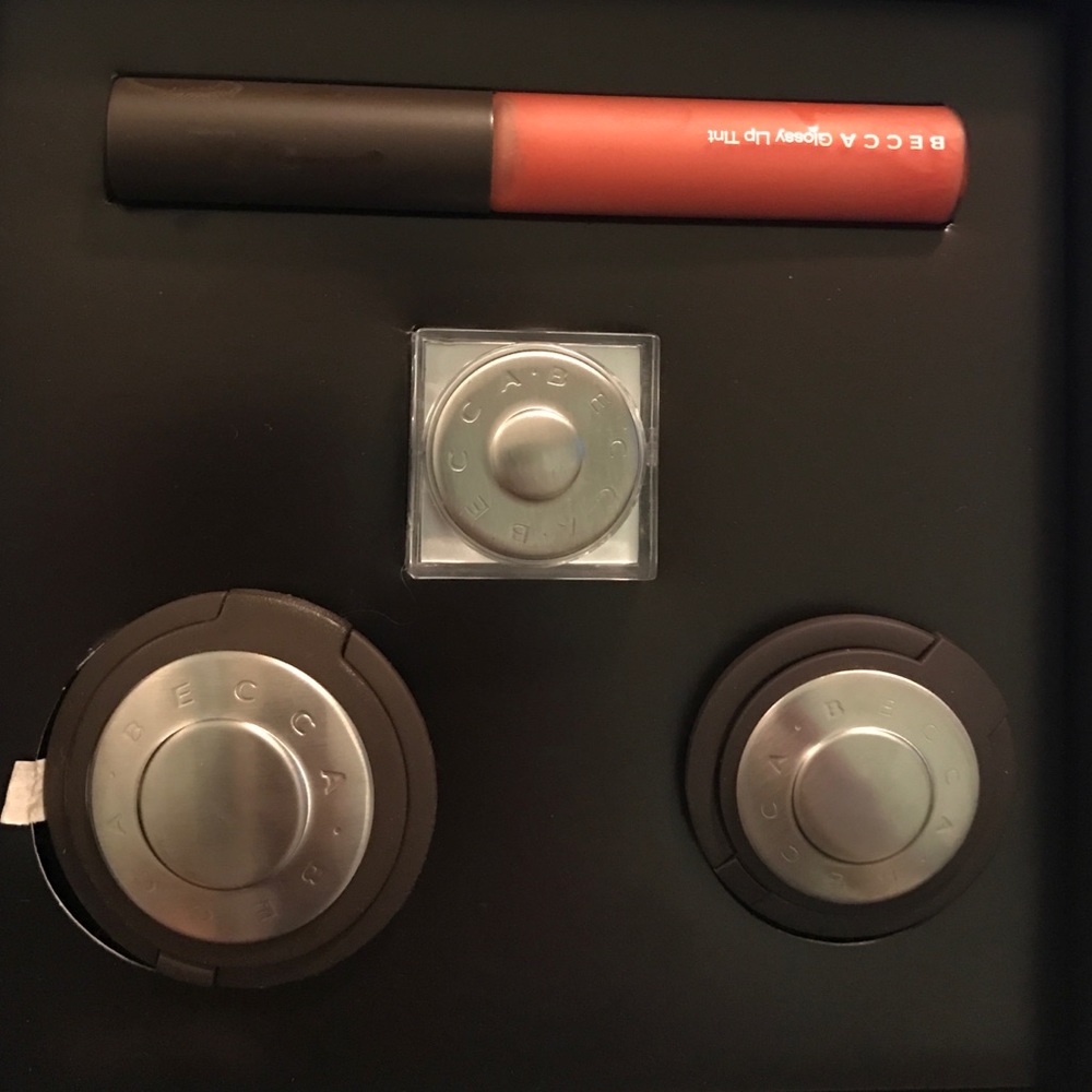 BRAND NEW Becca Eye, Lip and Cheek Kit