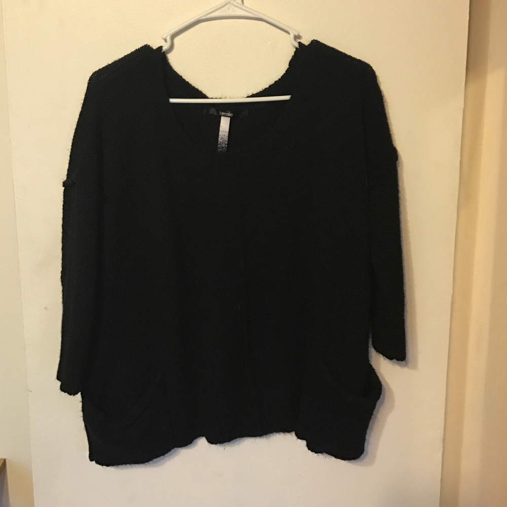 Kenzie black sweater with pockets