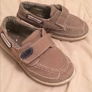 Canvas boy toddler shoes size 8
