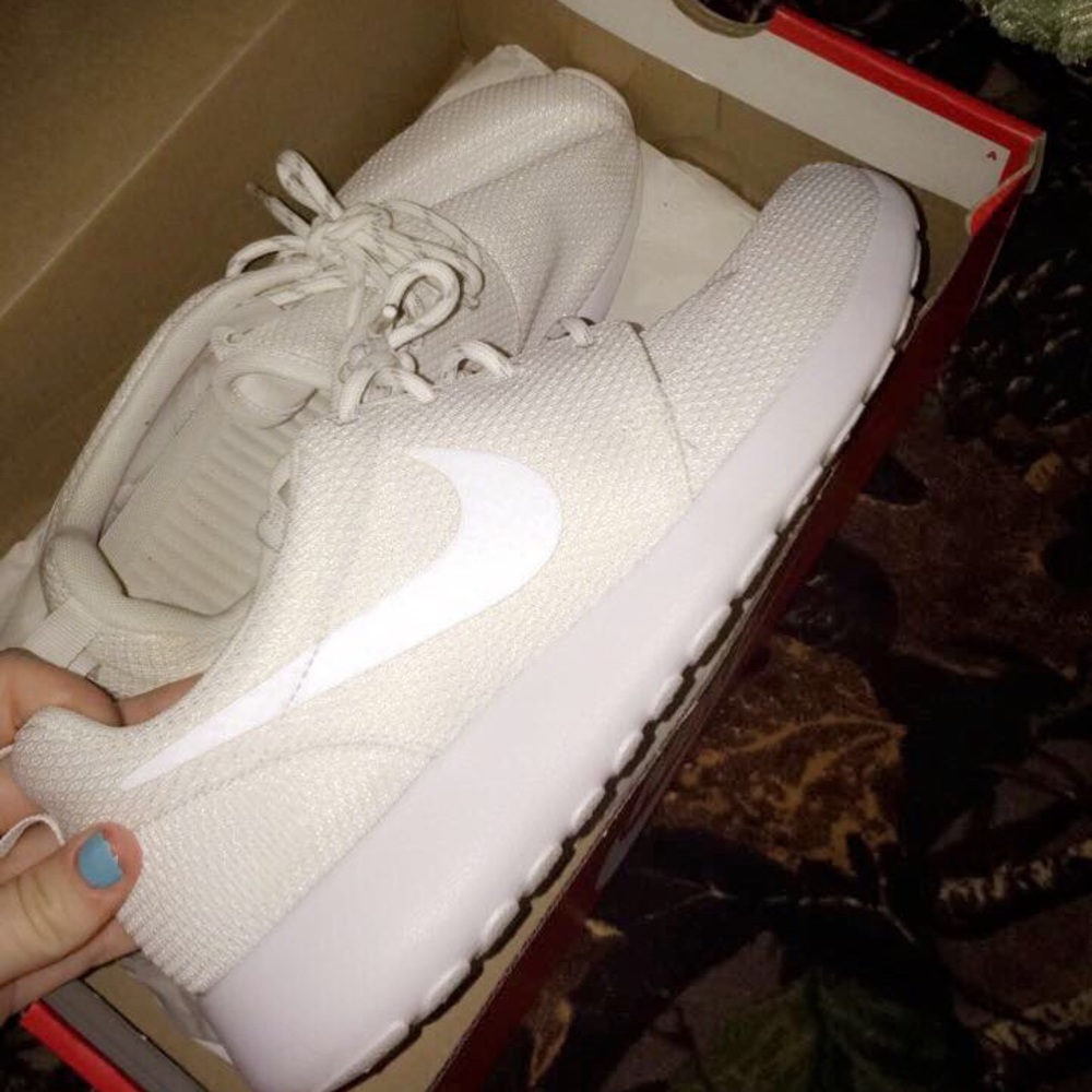 Nike roshes