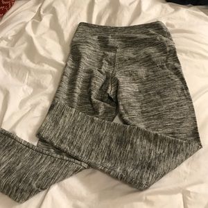 Arie work out cropped leggings size small