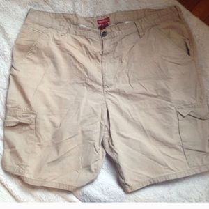 ❤ ❤️1 HOUR SALE 44 khaki shorts