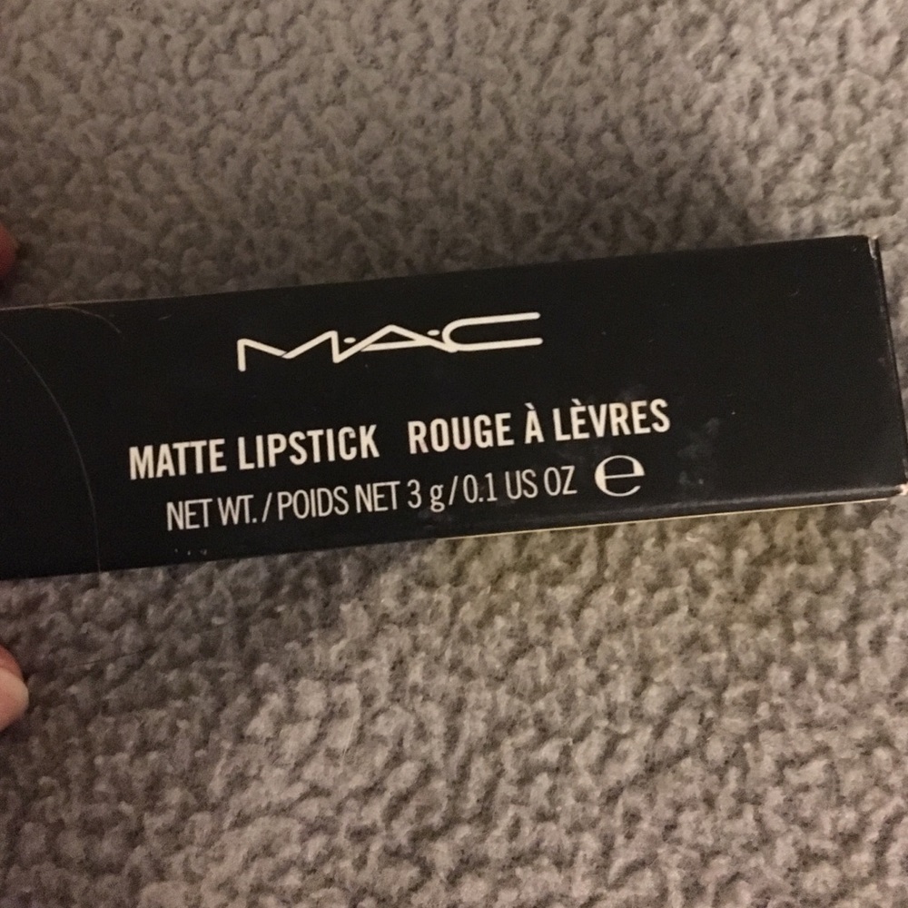 Mac matte lipstick heroine