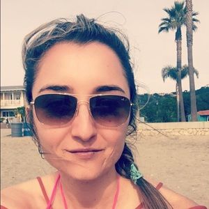 Meet your Posher, Jacqueline
