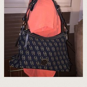 NWOT Dooney & Bourke Shoulder Bag/Purse