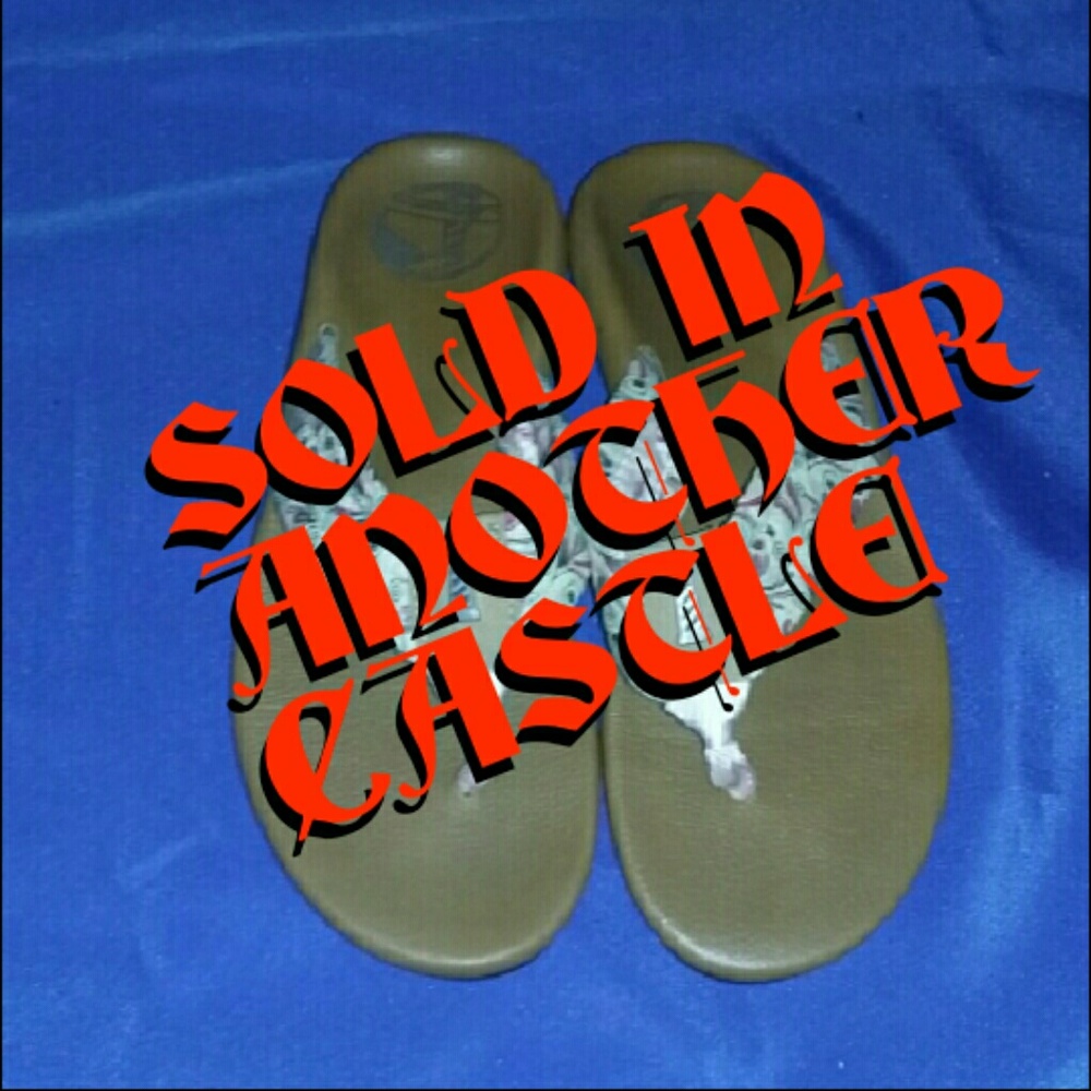 Tidewater Sandals Flip Flop w/ Lighthouse