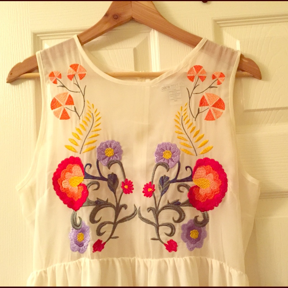 Bar III White Dress with Colorful Embroidery