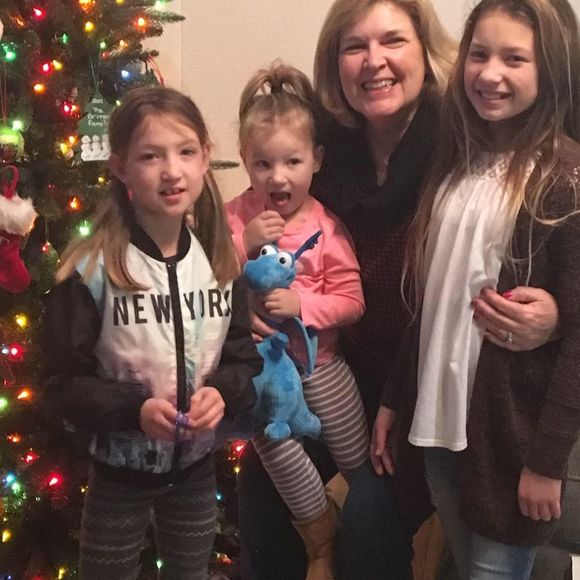 Meet your Posher, Debbie - Picture 1 of 1