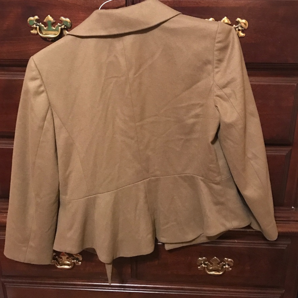 Jacket - Picture 2 of 4