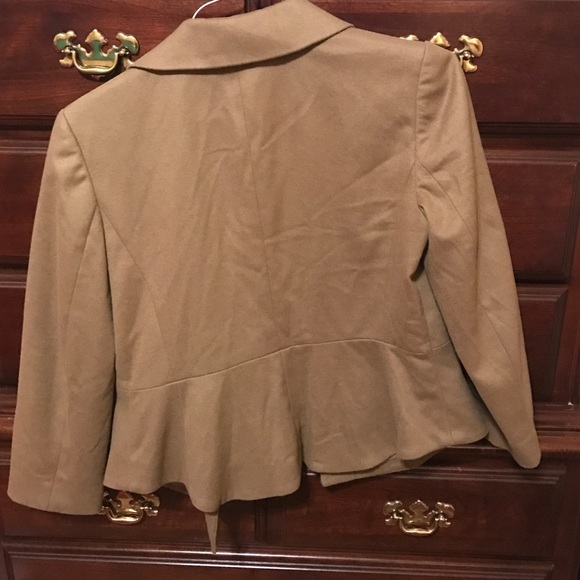 Jacket - Picture 2 of 4