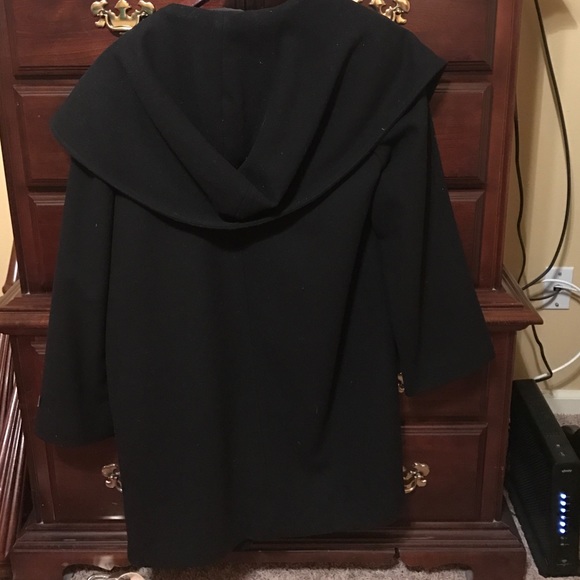 Jacket - Picture 3 of 4