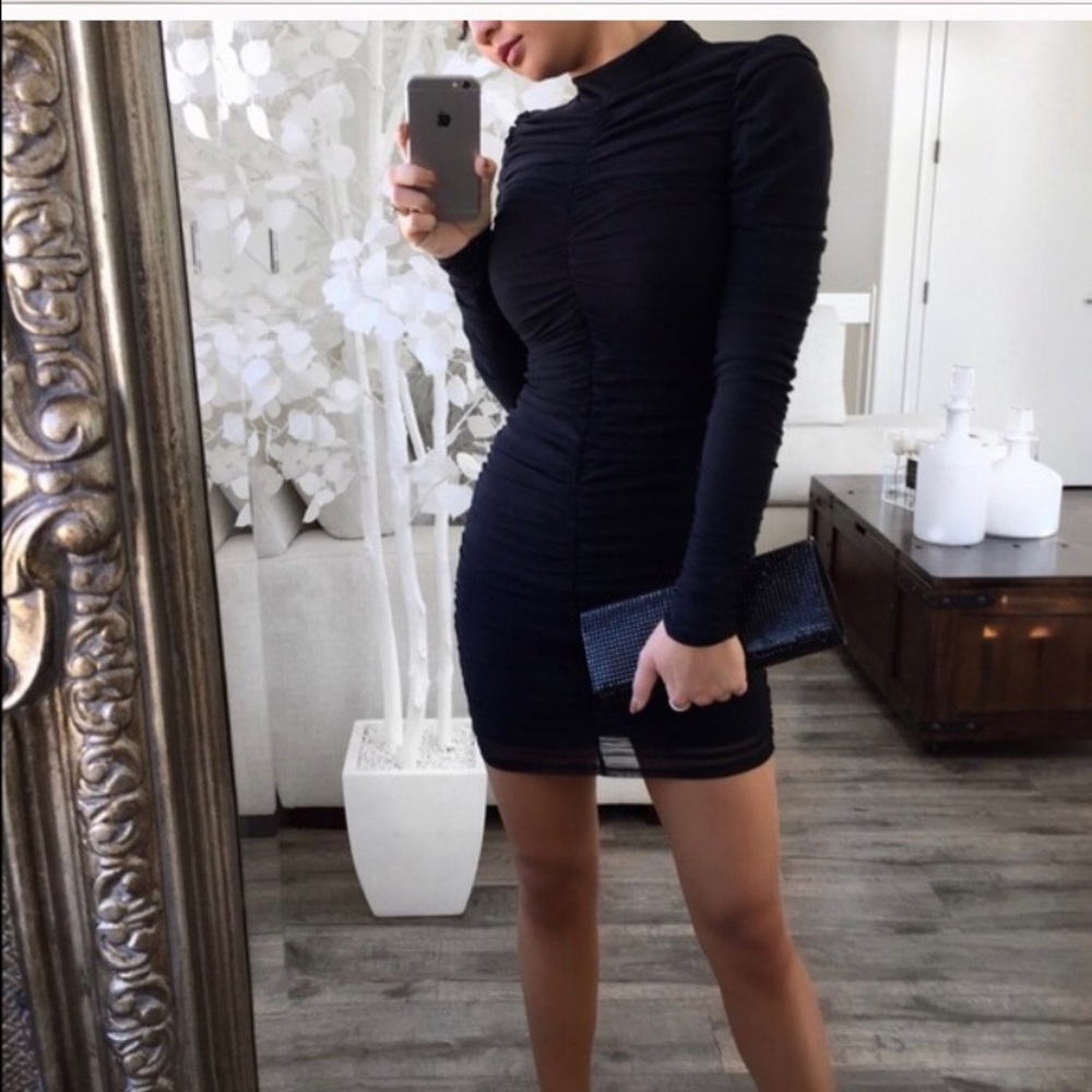 Black scrunch LS dress