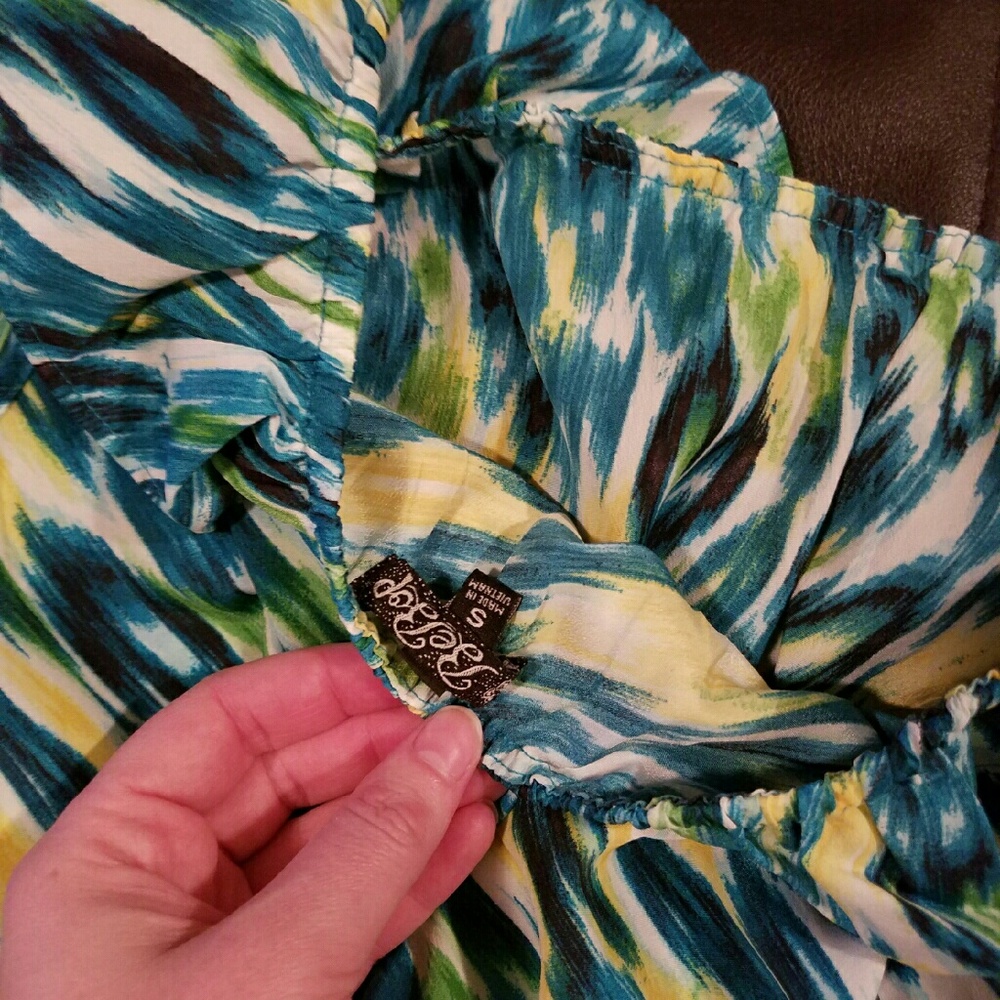 Dress - Picture 3 of 4