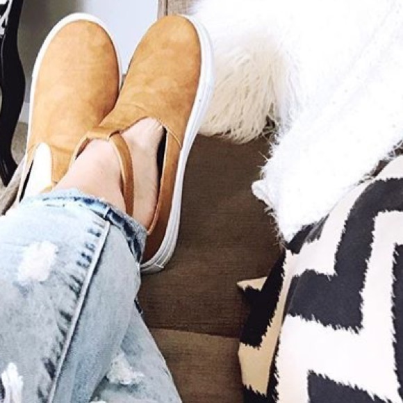 Shoes - T Strap Camel Shoes