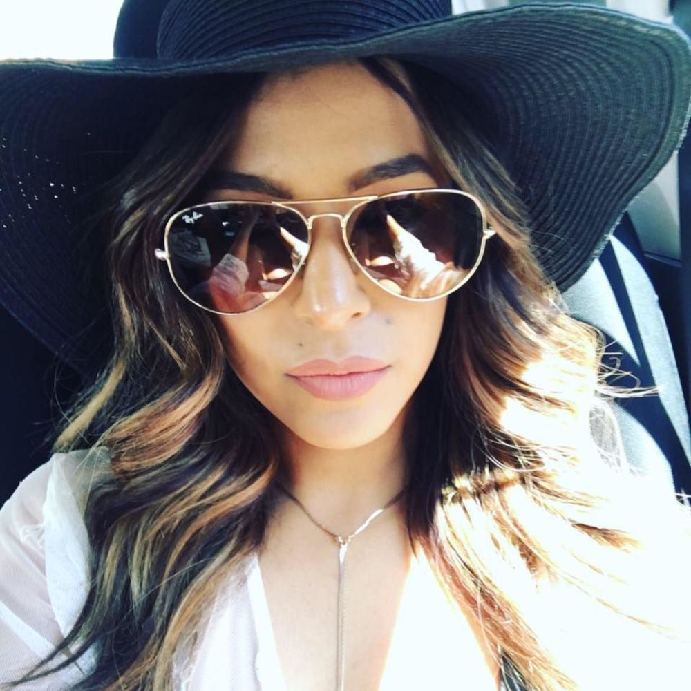 Meet your Posher, Rosamaria