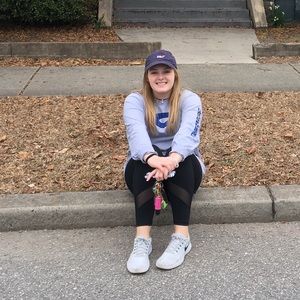 Meet your Posher, Caroline