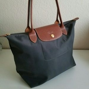 SOLD!Longchamp Le Pliage