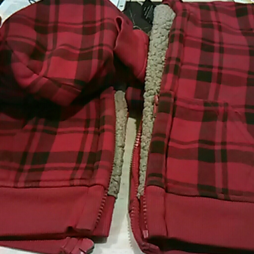 Boy's jacket good for winter very warm.and gently.