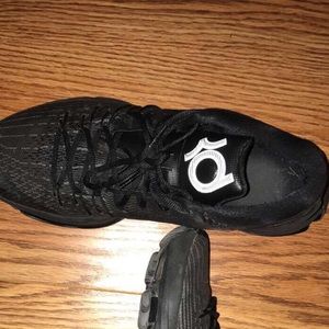 KD 8 Blackout Size 12