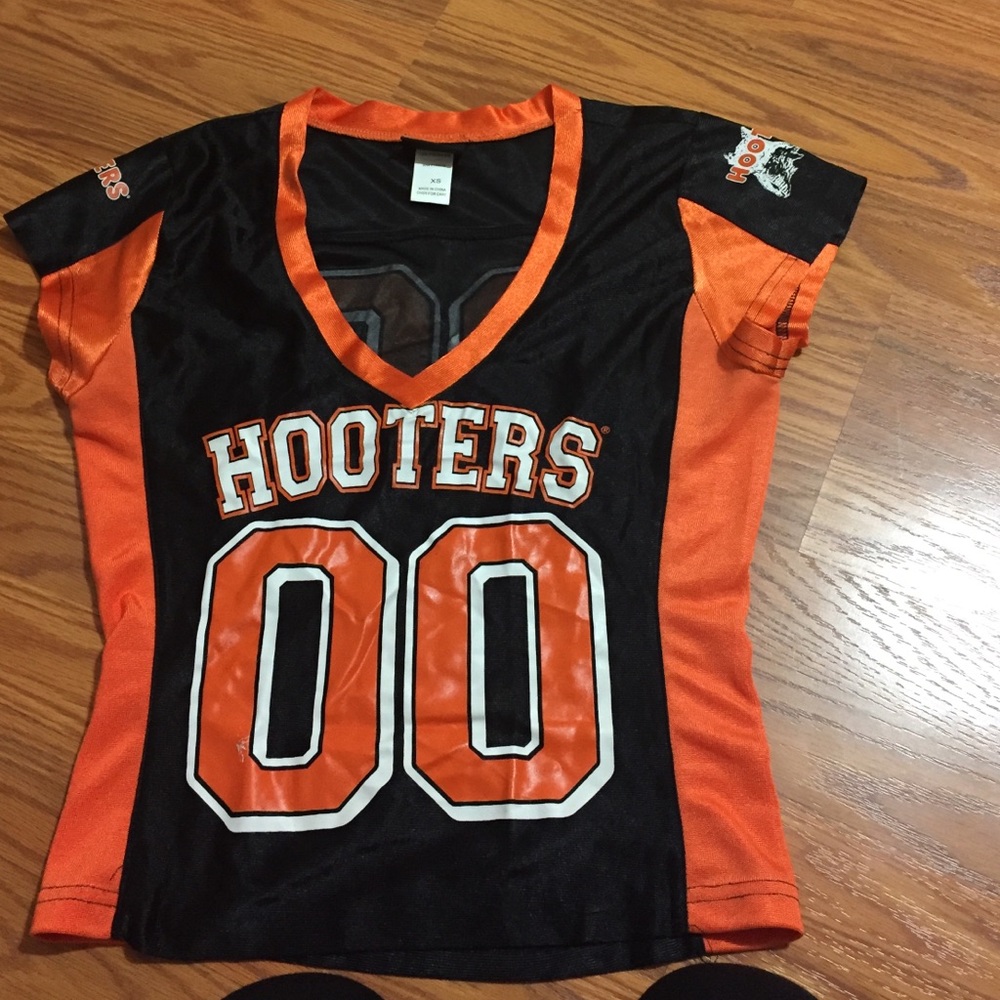 Hooters football jersey uniform