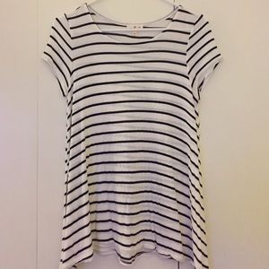 Black and white Anthropologie t-shirt.