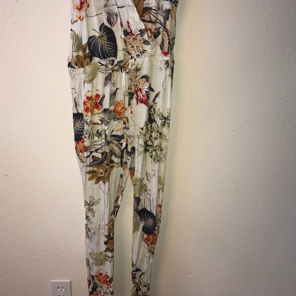 Jumpsuit - Picture 3 of 4