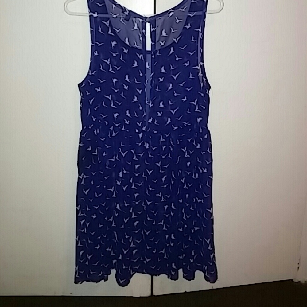 Dressed - Picture 3 of 3