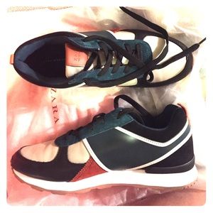 Zara Sneakers