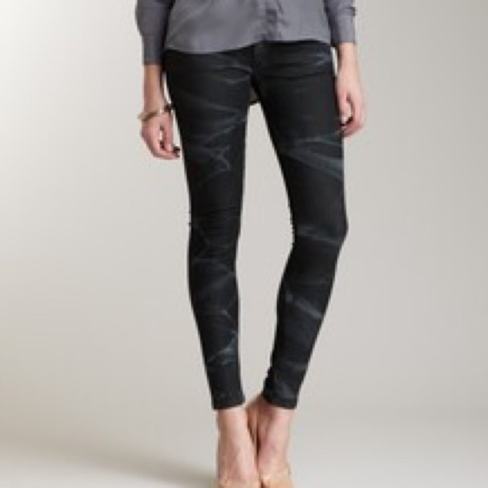 NWT Romero and Juliet couture jeans