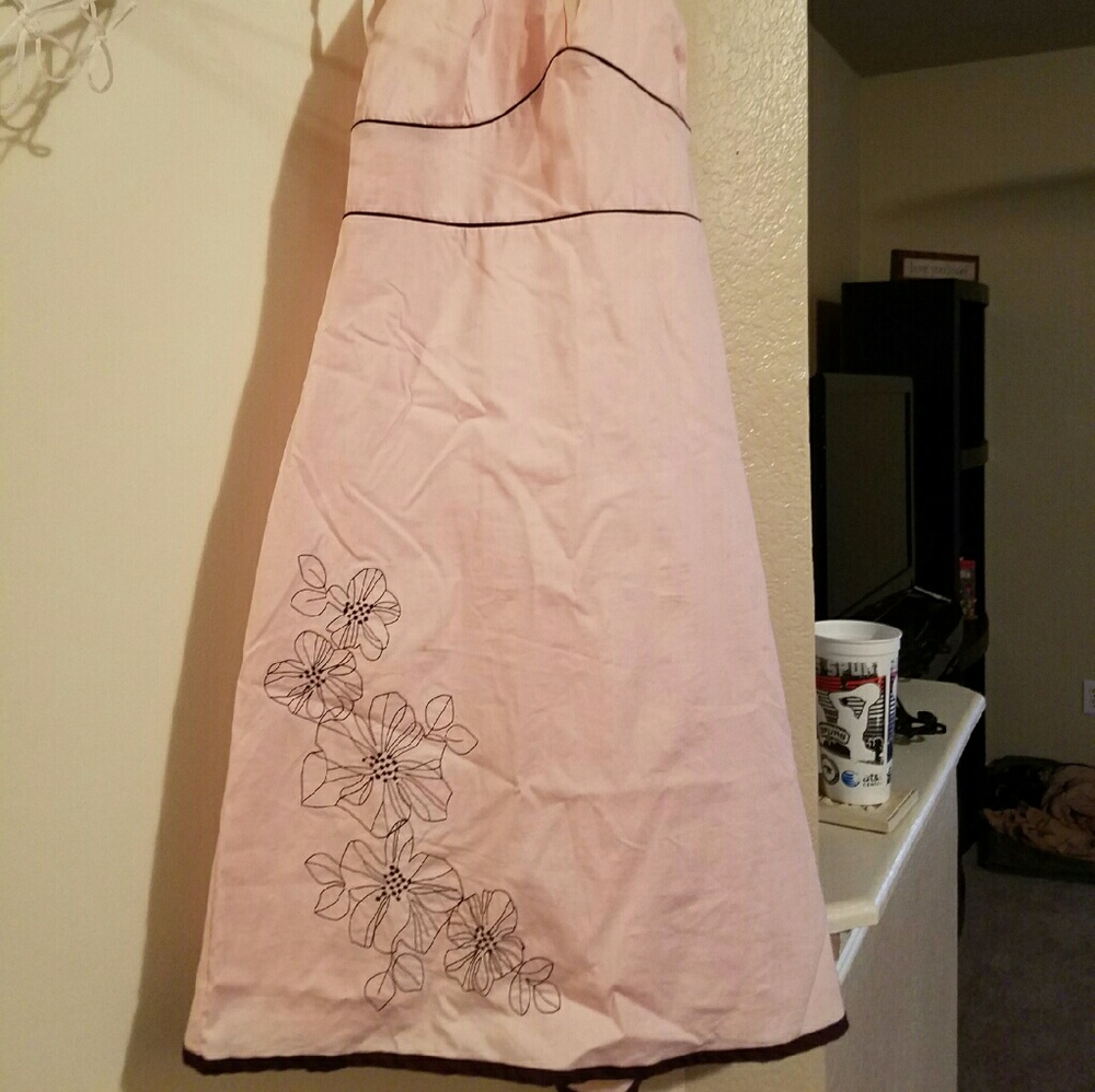 Dress - Picture 2 of 4