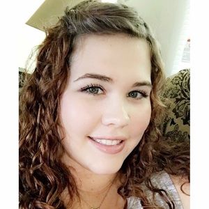 Meet your Posher, Marissa