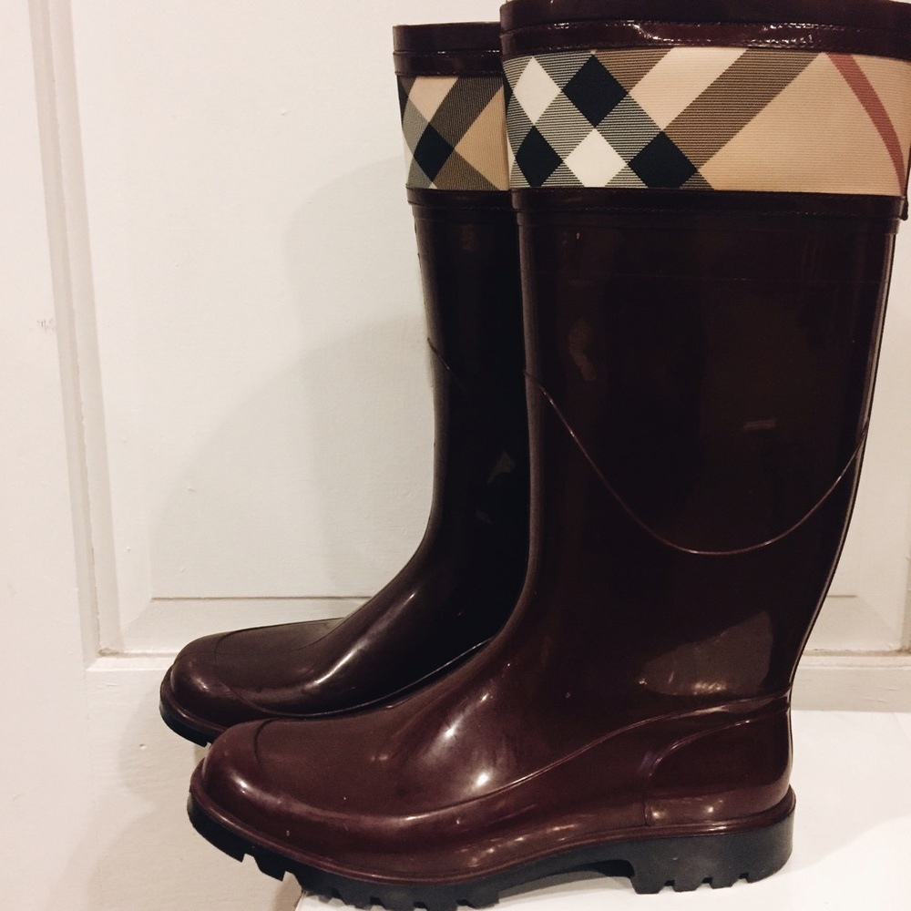 Burberry Rain Boots - Picture 2 of 3