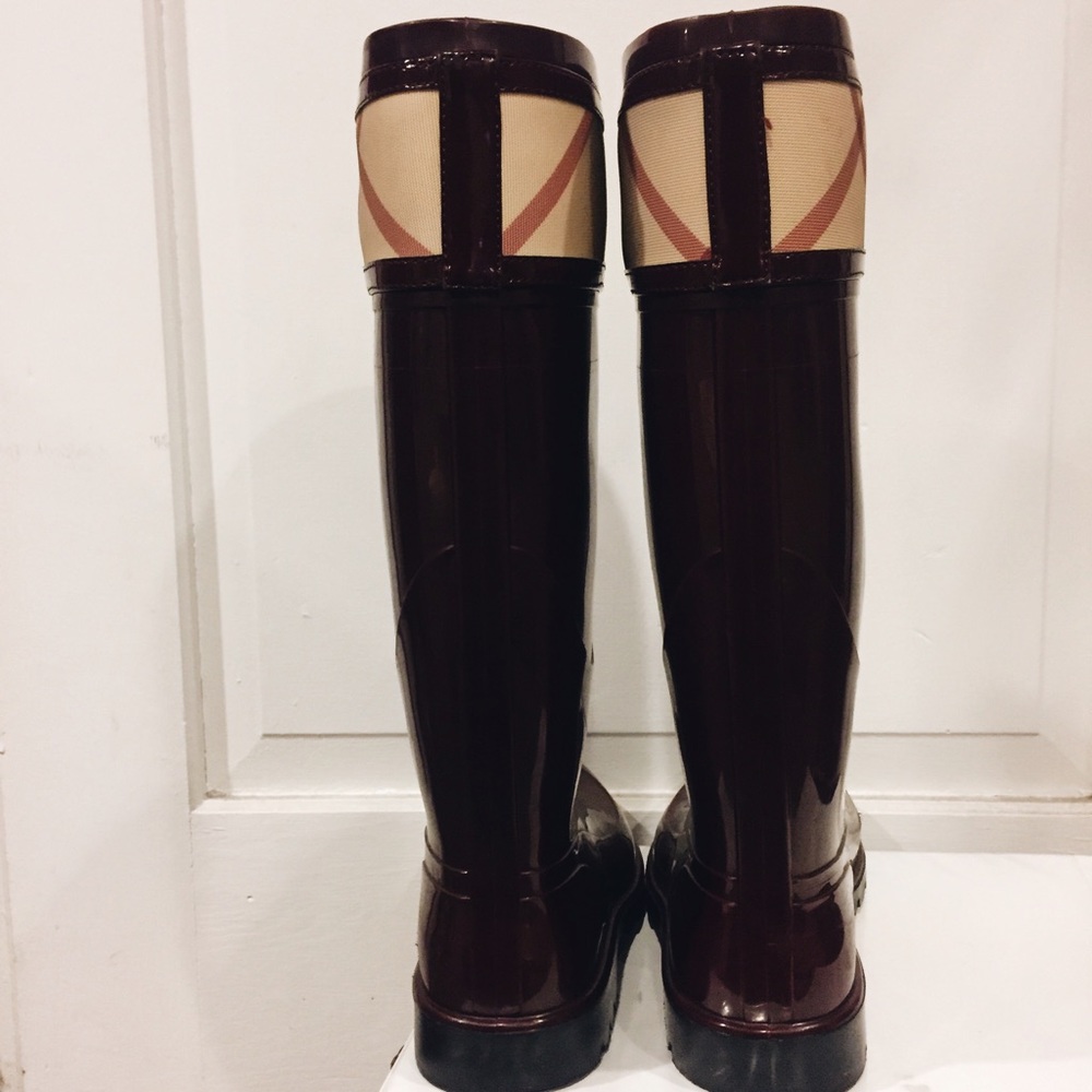 Burberry Rain Boots - Picture 3 of 3