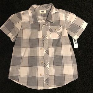 Old navy boys shirt leave button down