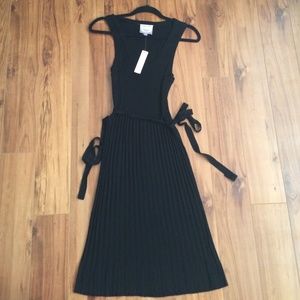 Romeo and Juliet waist tie sweater dress in small