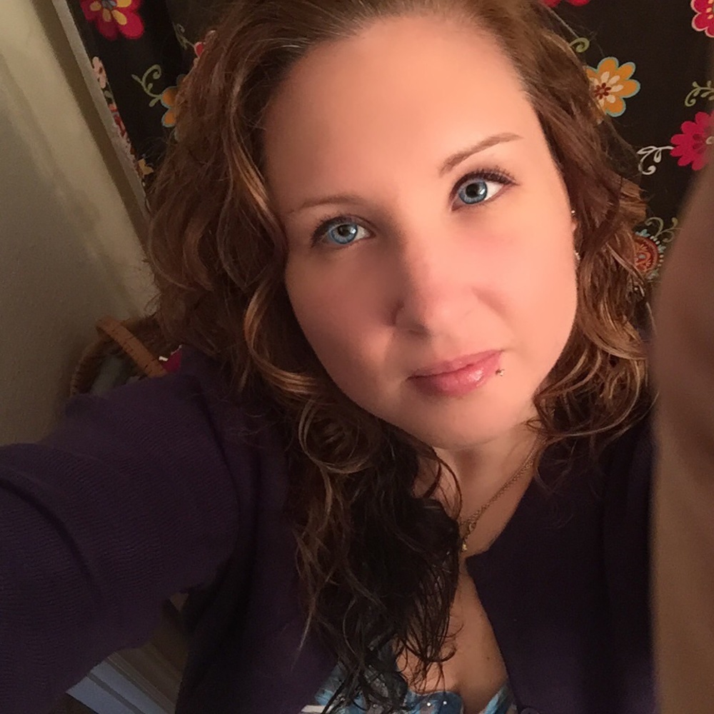 Meet your Posher, Melissa