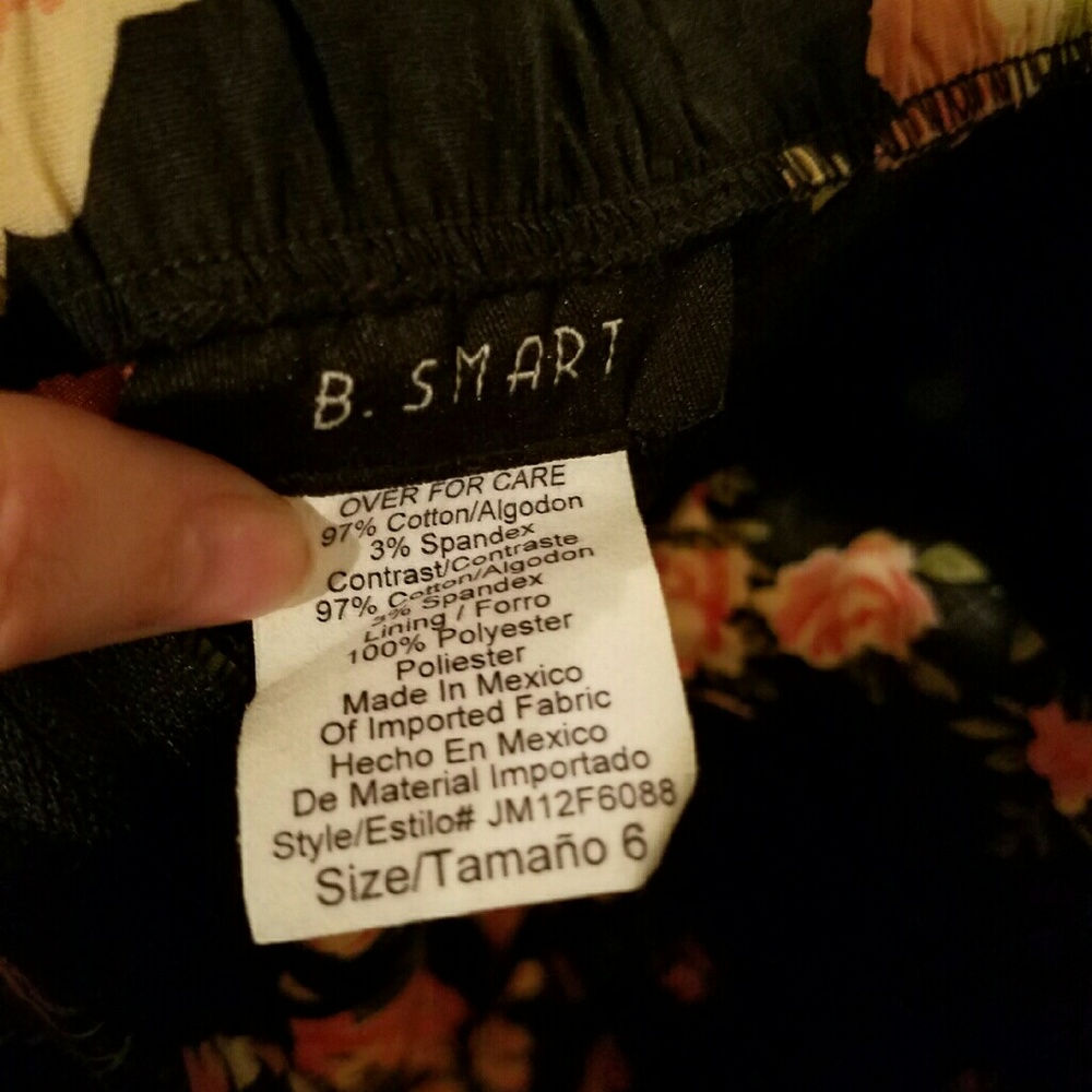 Dress - Picture 4 of 4