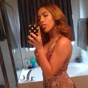 Meet your Posher, Marissa