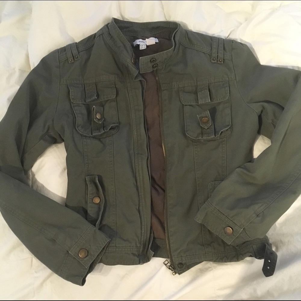 Cropped army jacket